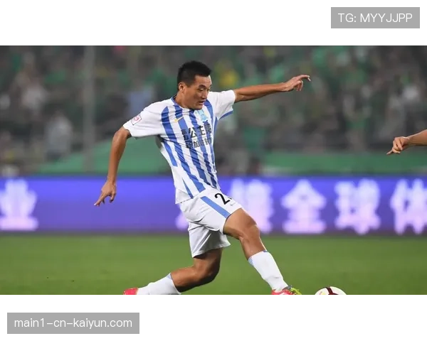 勒沃库森边路走廊：格里马尔多与马扎的翼卫联动创造空间